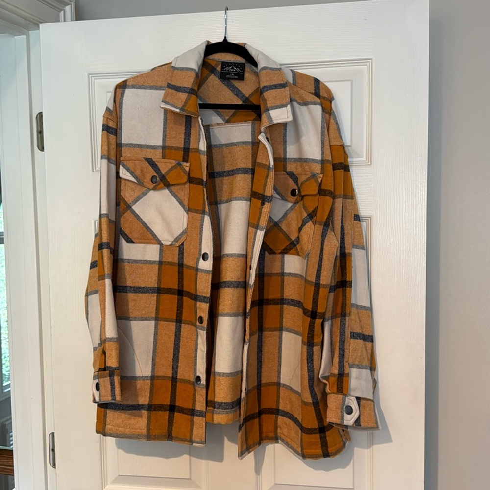 Cozy Plaid Utility Shacket Jacket - Mustard & Cream